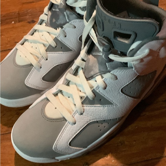Jordan 6 cool greys size 101/2 tries on once - Picture 2 of 3